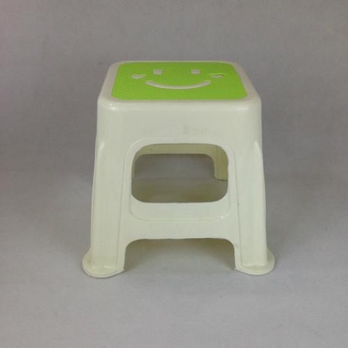 厂家直销儿童塑料凳 笑脸凳子 幼儿园小方凳 生活日用百货